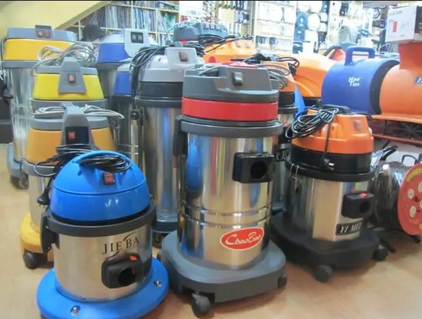 Máy hút bụi tại showroom giá rẻ
