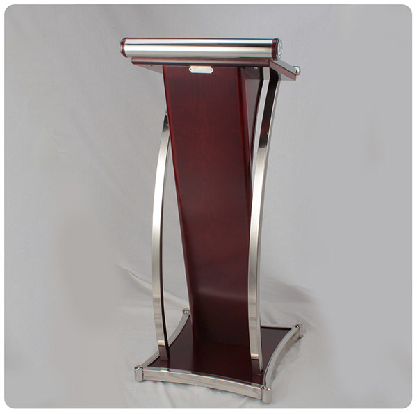 Mặt trước bục đứng phát biểu