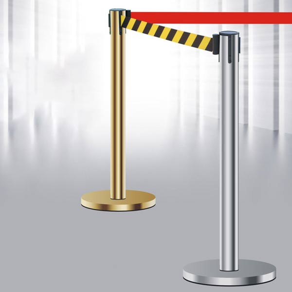 Có thể ghép nối cột chắn màu vàng đen với các cột chắn dây kéo khác