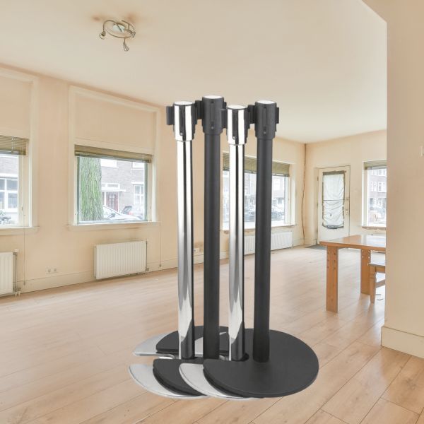 Chân đế chữ U của cột chắn có thể xếp chồng lên nhau