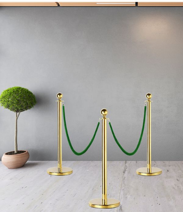 Kết hợp với trụ chắn tạo thành hàng rào phân làn cao cấp