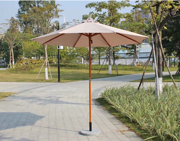 Đế dù được bán riêng, bạn mất thêm chi phí để mua