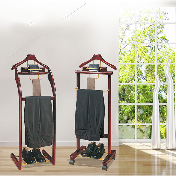 Giá treo quần áo vest, đồ suite mang đến nhiều tiện lợi