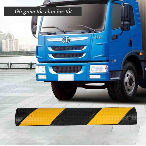 Mẫu gờ cao su chịu được lực tác động mạnh kể cả tải trọng ô tô