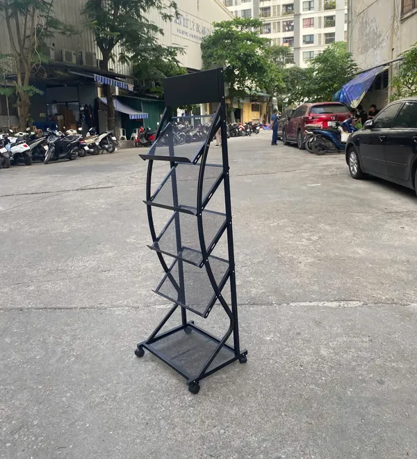 Kệ để tạp chí khách sạn bằng thép nhiều tầng
