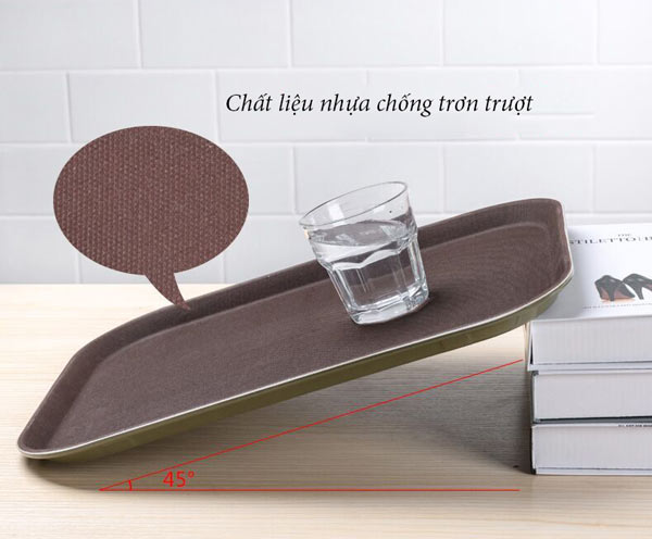 Mặt nhựa chống trơn trượt giúp khay phục vụ sử dụng an toàn hơn