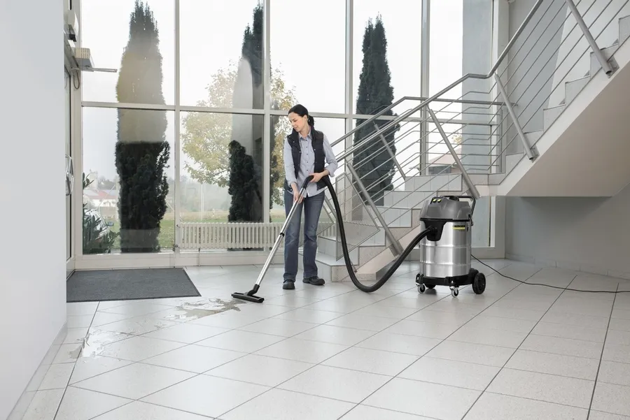 Sử dụng máy hút bụi công nghiệp