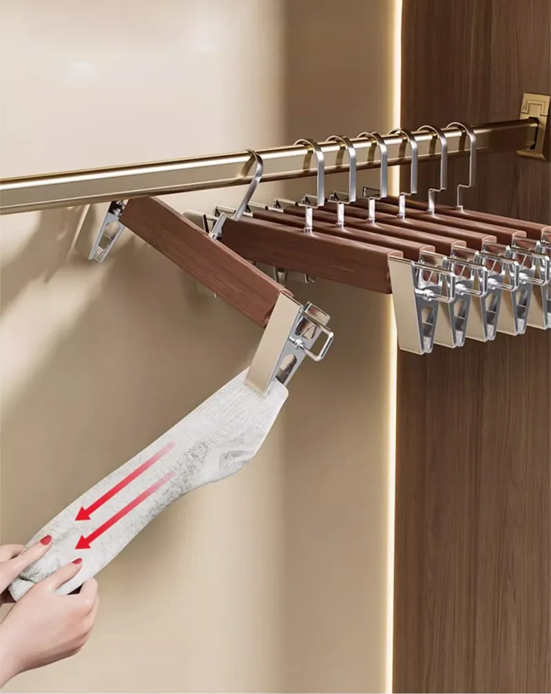 Móc kẹp quần áo giữ đồ tốt, tránh bị rơi