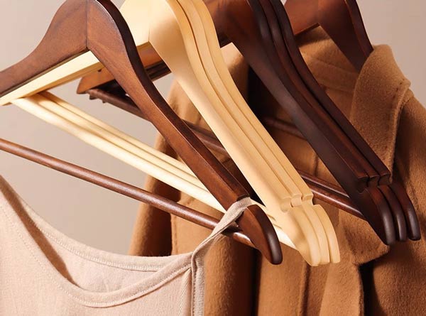 Móc treo bền bỉ, phù hợp với mọi loại quần áo