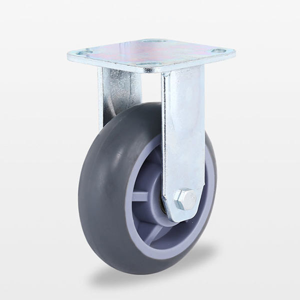 Cận cảnh bánh xe của xe chở hành lý