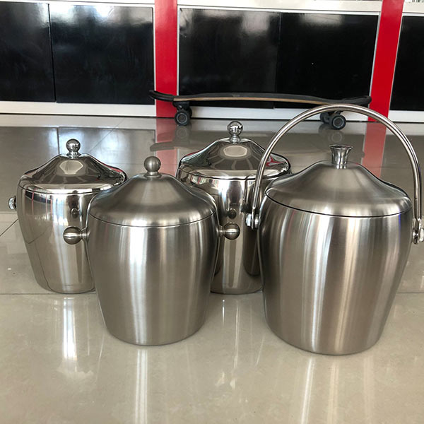 Hành Tinh Xanh bán xô đựng đá có nắp bằng inox