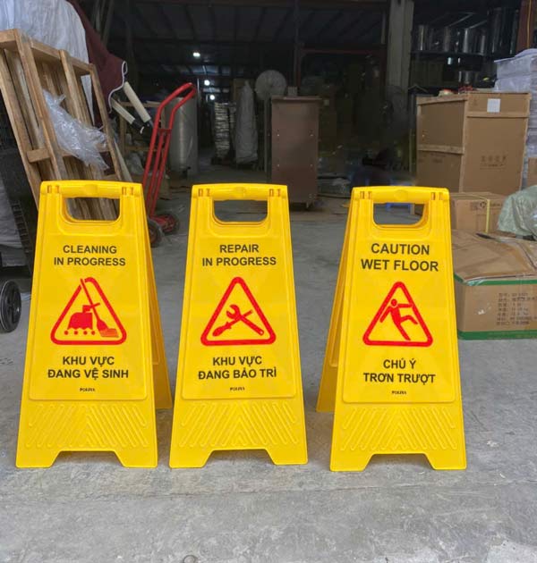 Nội dung in ấn trên biển chữ A