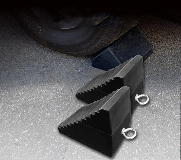 Liên hệ Hành Tinh Xanh để đặt mua chặn lùi bánh xe bằng cao su