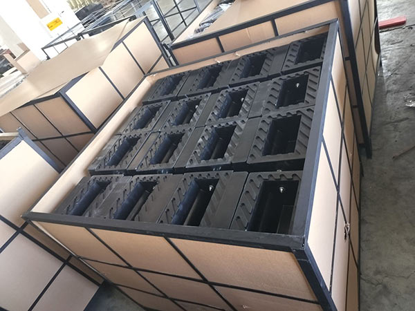 Hành Tinh Xanh giao cao su chặn bánh ô tô với số lượng lớn