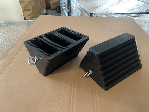 Hình ảnh cao su chèn bánh của Hành Tinh Xanh