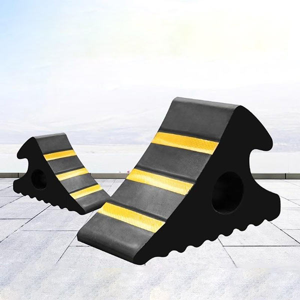 Cục chặn bánh xe bằng cao su di động