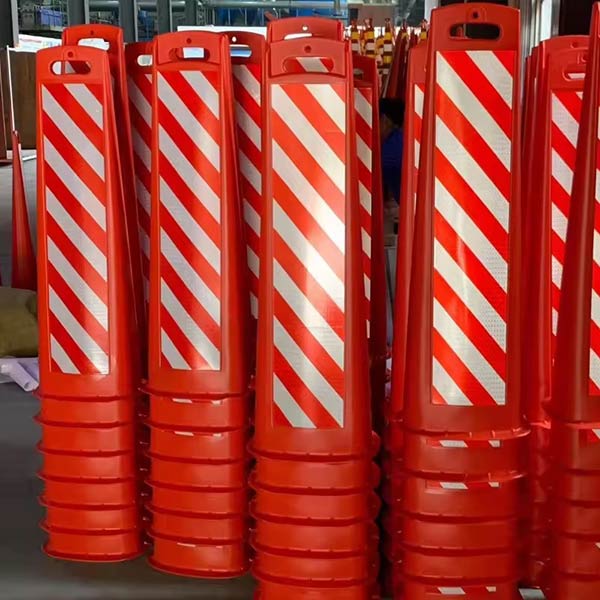 Luôn sẵn số lượng lớn tại kho Hành Tinh Xanh - cọc giao thông