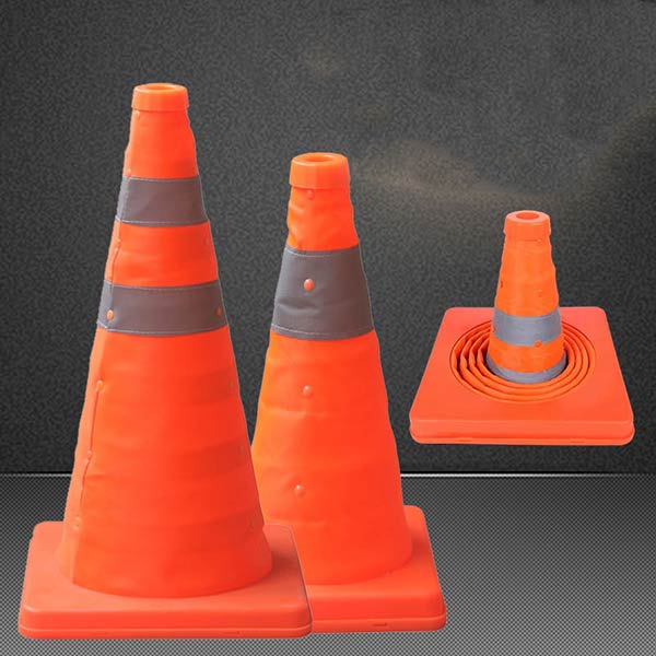 Cọc tiêu giao thông gấp gọn tiện lợi khi sử dụng