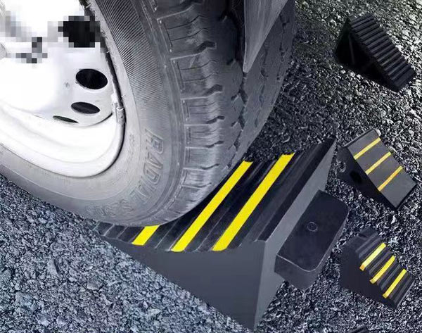 Chèn bánh xe, tránh bị trượt bánh xe