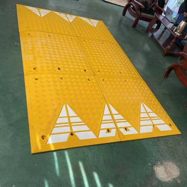 Hình ảnh chụp thật đệm cao su giảm chấn cỡ lớn