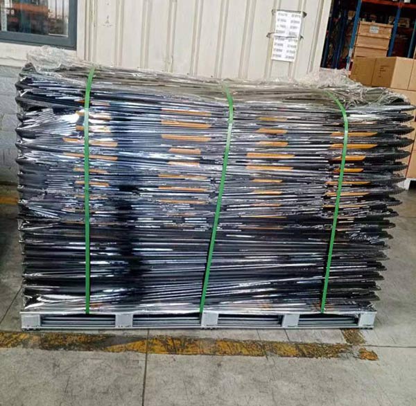 Gờ giảm tốc có sẵn số lượng lớn, được đóng gói kỹ càng