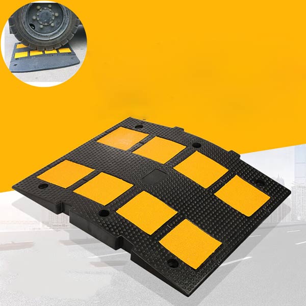 Miếng dán phản quang mang lại hiệu quả quan sát tốt khi trời tối