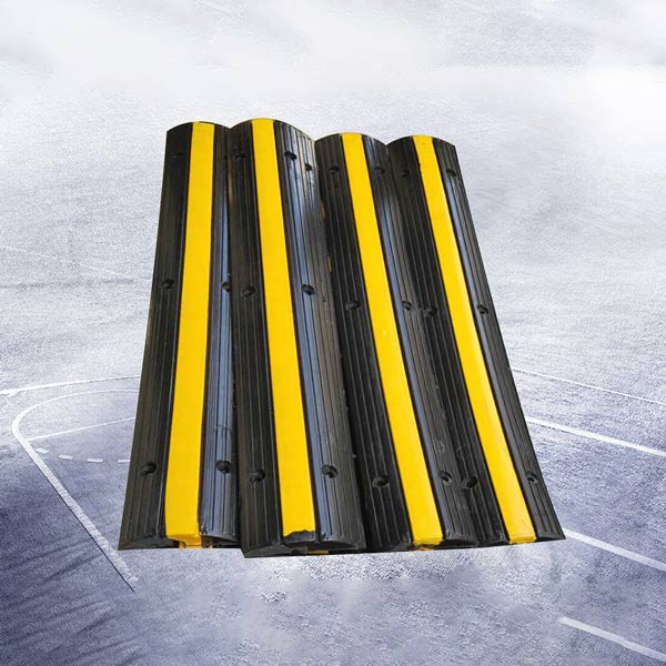 Len tường dài 1m, có thể ghép nối các thanh lại với nhau