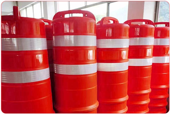 Hành Tinh Xanh luôn có sẵn nguồn hàng cột chống va đập, cọc tiêu giao thông