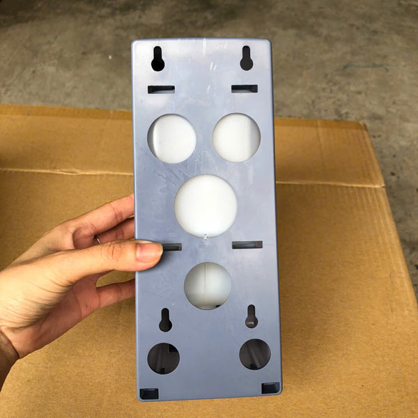 Bình nhựa 600ml đựng nước rửa tay gắn tường