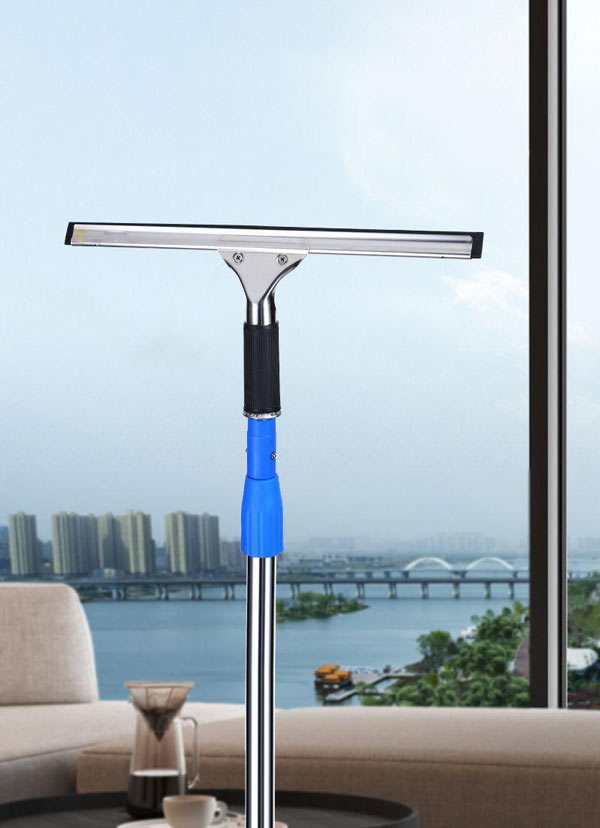 Cây gạt kính xử lý nhanh và hiệu quả mọi vết bẩn trên kính