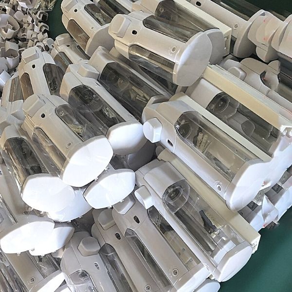 Hình ảnh thực tế hộp đựng nước rửa tay nhập khẩu