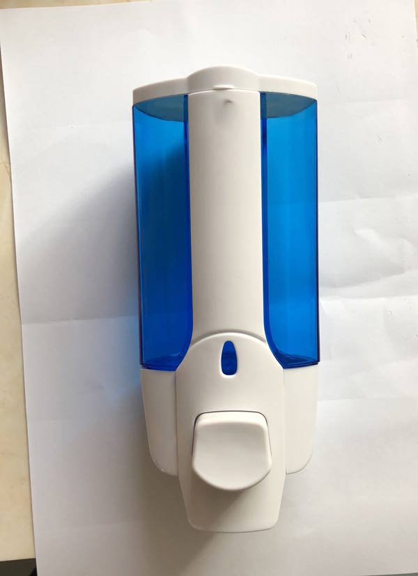 Hình ảnh chụp tại kho của hộp nhựa đựng dung dịch sữa tắm