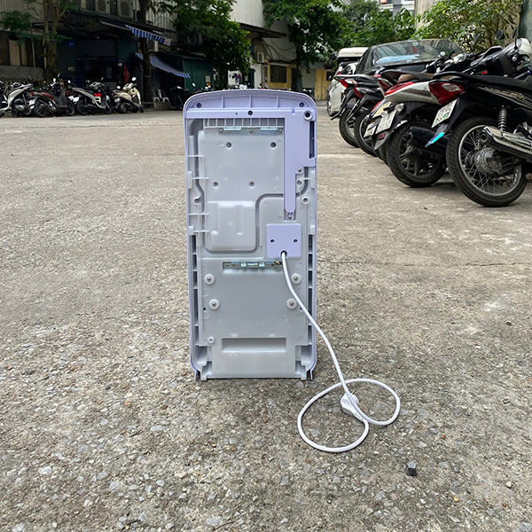 Hình ảnh thực tế máy hơ - máy sấy tay Poliva