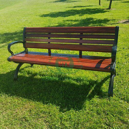 Ghế công viên bằng gỗ kiểu dáng đơn giản, thích hợp cho mọi không gian sân vườn ngoài trời