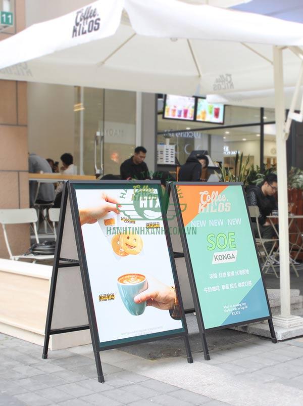 Các quán cafe, sự kiện ngoài trời ưa chuộng sử dụng bảng Standee