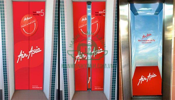 Chiến dịch quảng cáo tại thang máy của hãng hàng không Air Asia 