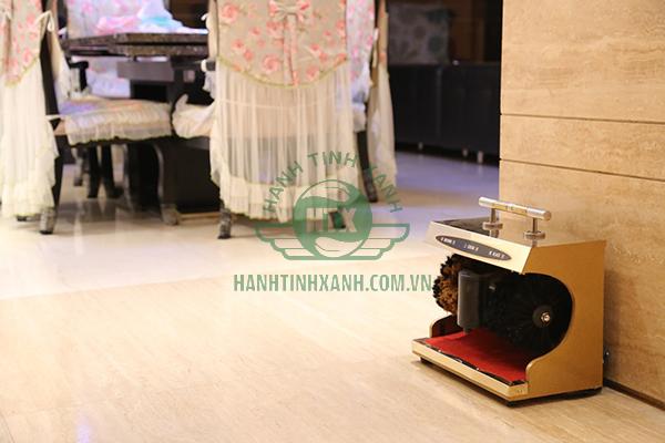 Máy đánh giày sang trọng, không mất nhiều không gian lắp đặt 