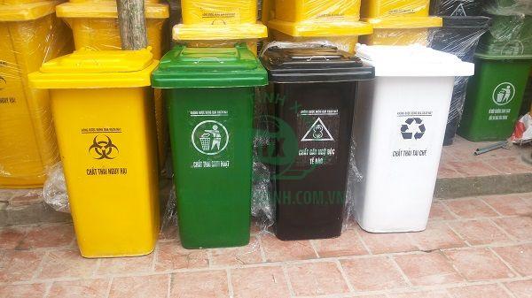 Màu thùng rác cần phải phù hợp với quy định của bộ y tế