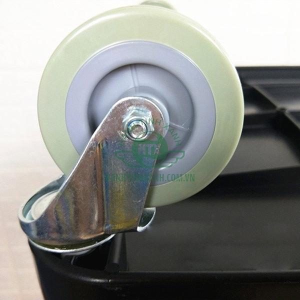 Bánh xe làm từ chất liệu nhựa