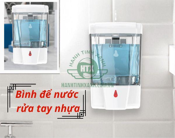 Bình nhựa đựng dung dịch nước rửa tay được bán phổ biến trên thị trường