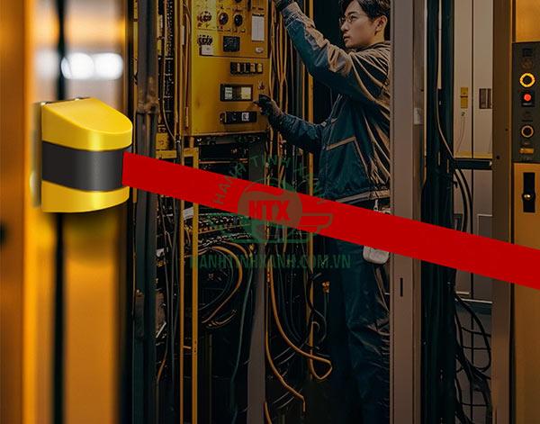 Tạo hàng rào ngăn cách khu vực bảo trì cấm vào