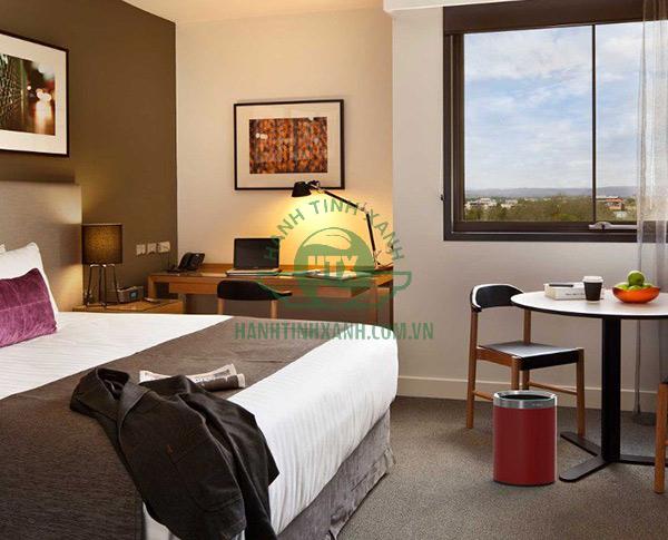 Thùng rác gia đình là vật dụng cần thiết - nhưng không nên để quá lộ liễu, cần đặt ở khóc khuất