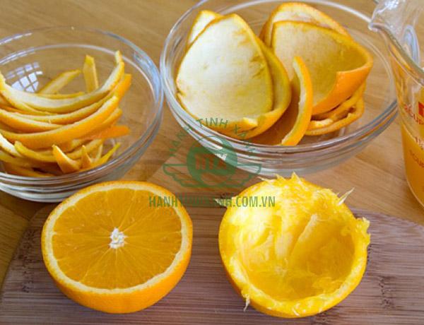 Vỏ cam dậy mùi thơm giúp thùng rác bớt mùi khó chịu