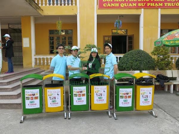 Lựa chọn thùng rác trường học phù hợp