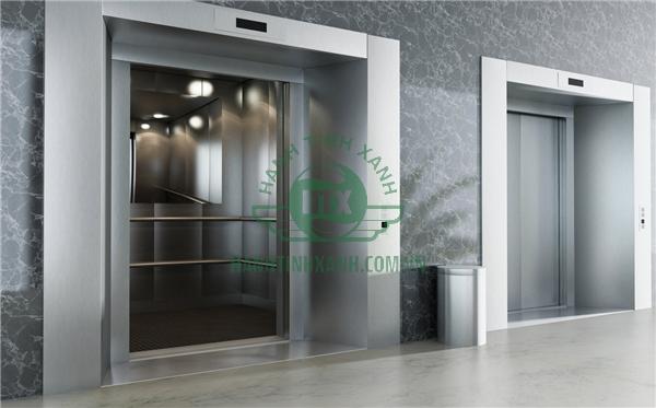 Thùng rác inox giúp cho không gian thang máy luôn sáng sủa, sạch sẽ