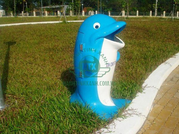 Công viên nên dùng loại thùng rác nào