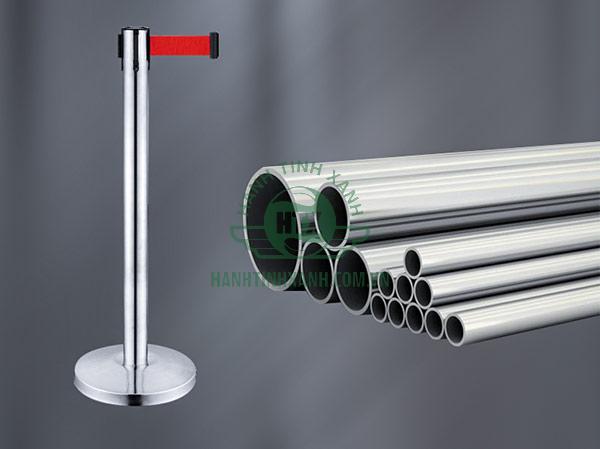 Để sản xuất cột chắn, người ta sử dụng chất liệu inox mới nhất, cao cấp nhất