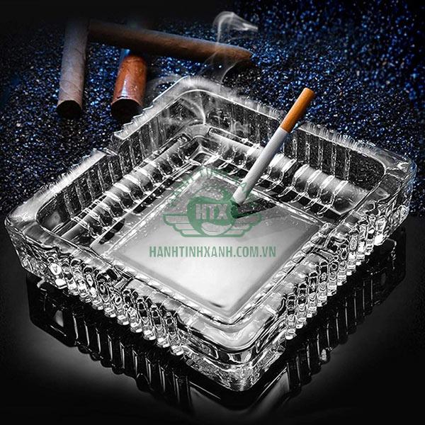 Khay gạt tàn thủy tinh loại nhỏ dùng đặt bàn