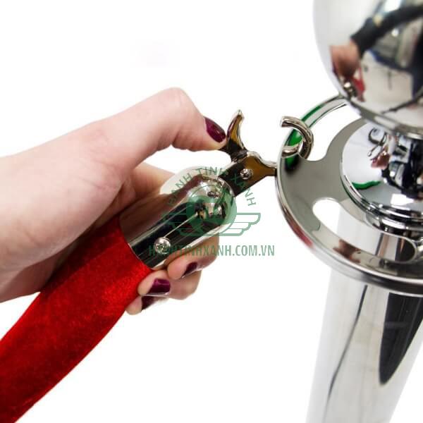 Thay mới dây nhung nếu bị hỏng phần móc