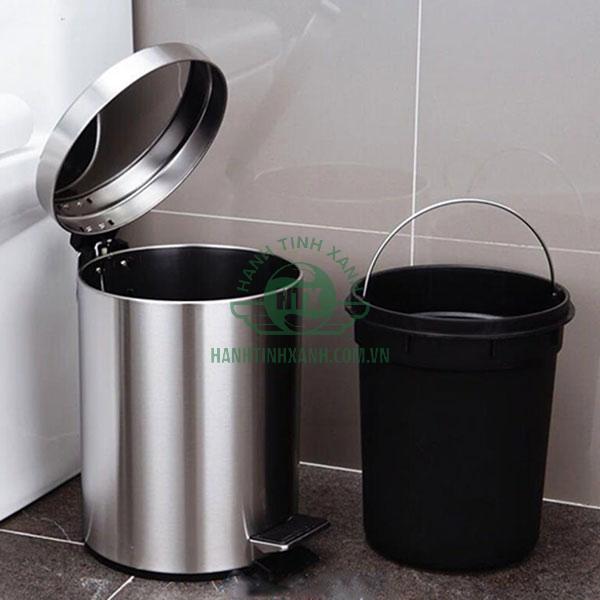 Mua thùng rác inox gia đình